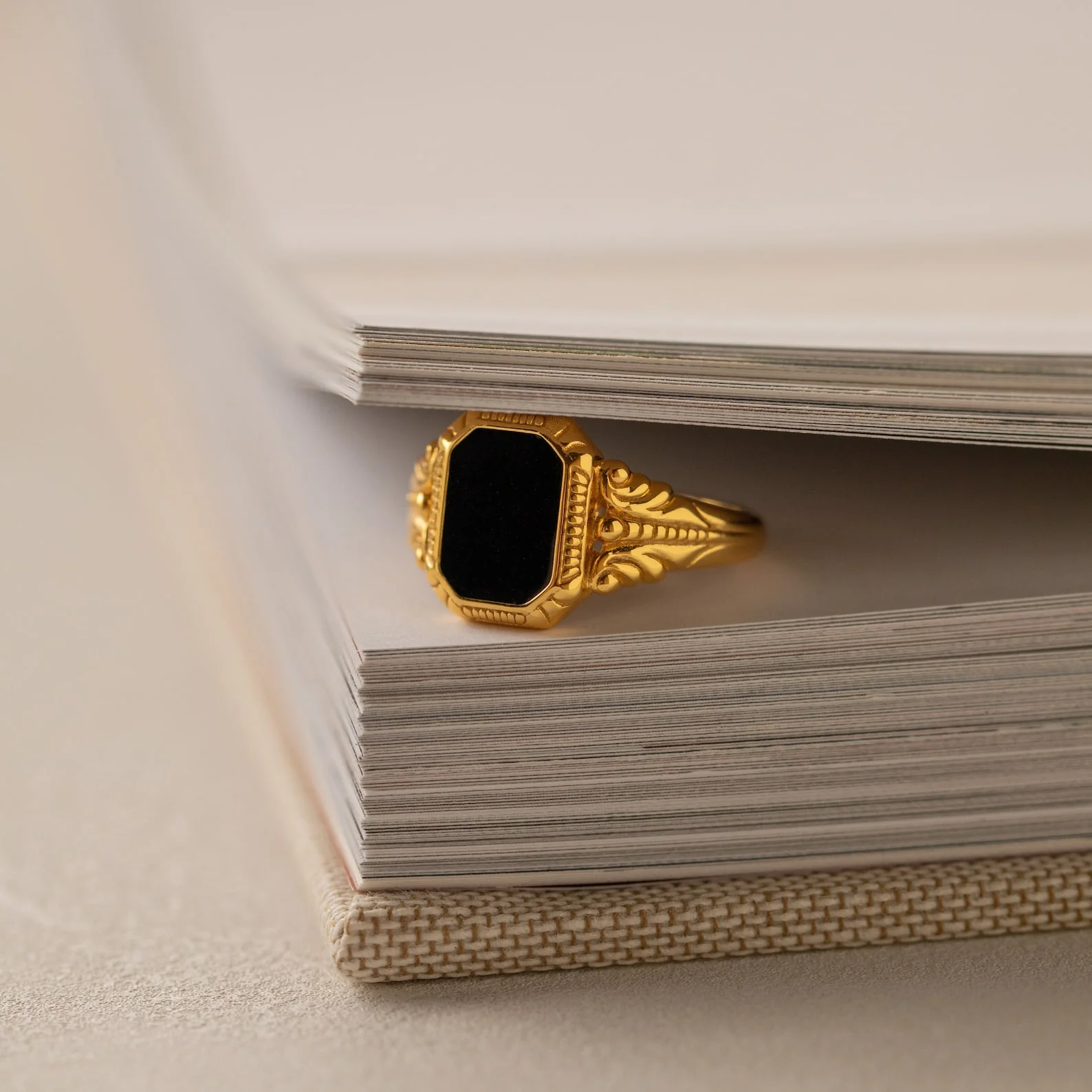 Vintage Black Signet Ring - Image 5