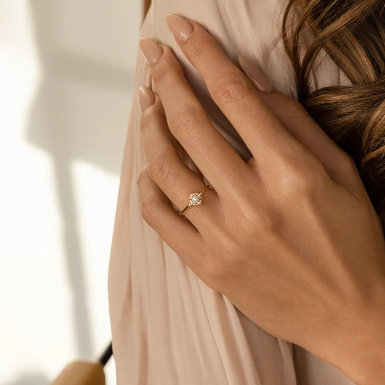 Vintage Pave Pearl Ring in 18K Gold - Image 2